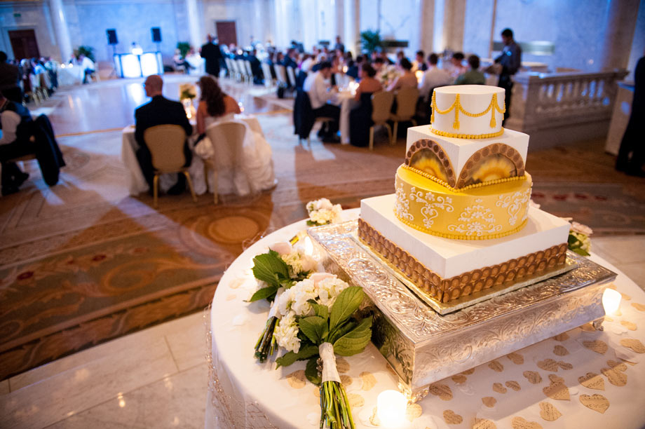 grand historic venue cake reception