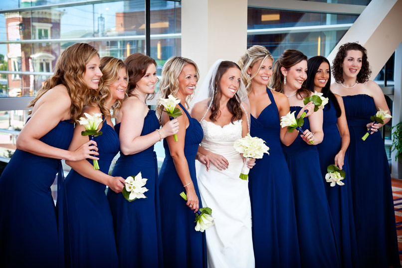 bride and bridesmaids navy blue dresses