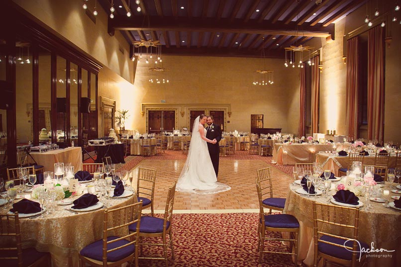 bride and groom in the mirror room