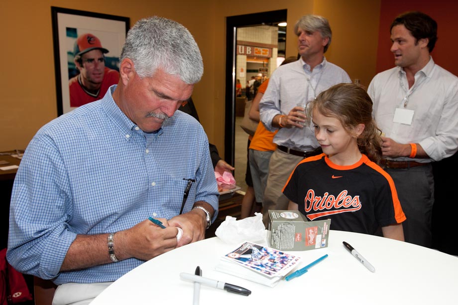 oriole signing autograph