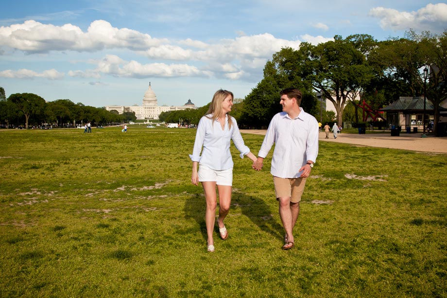 couple walking in washington dc