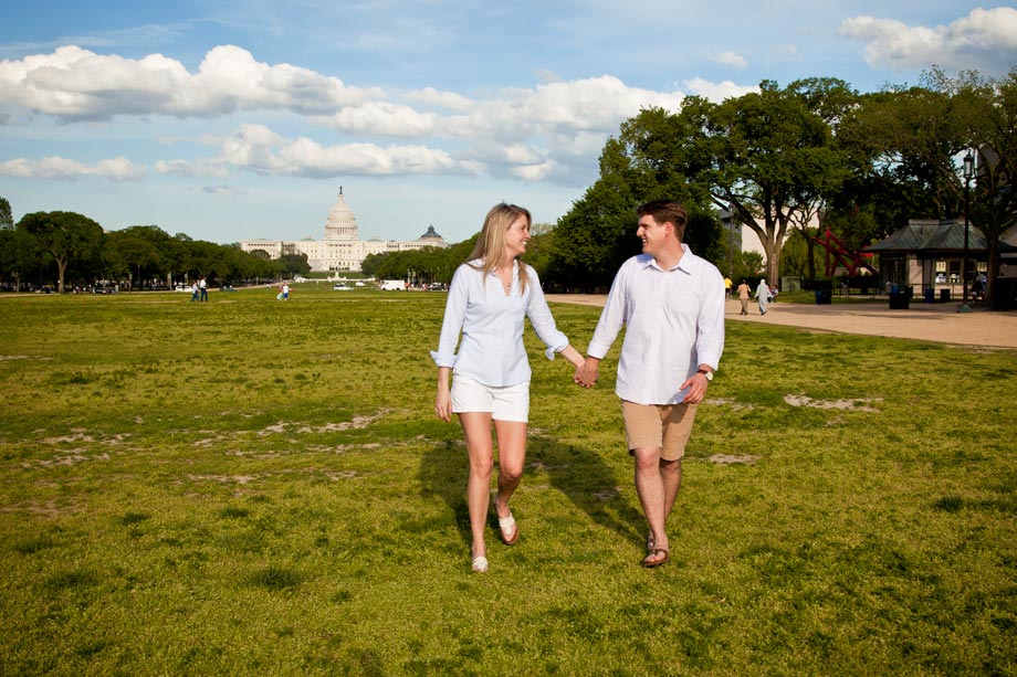 couple walking in washington dc