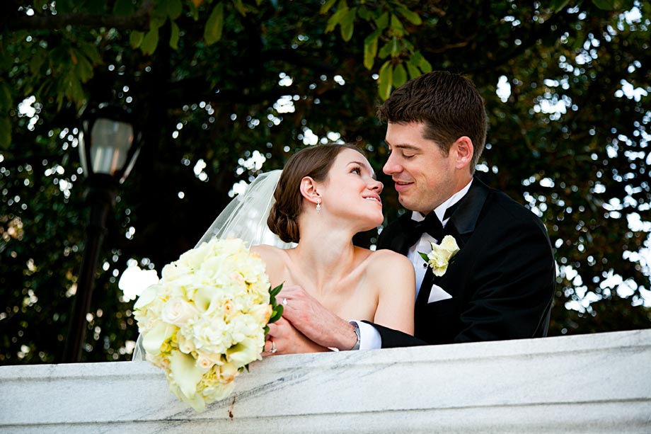 bride and groom in mount vernon