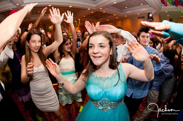 girl dancing at mitzvah party