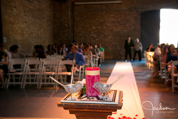 ceremony altar with wire birds