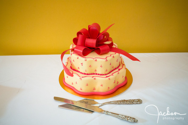 red ribbon cake
