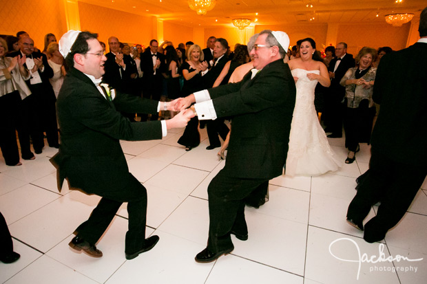 hora family dancing