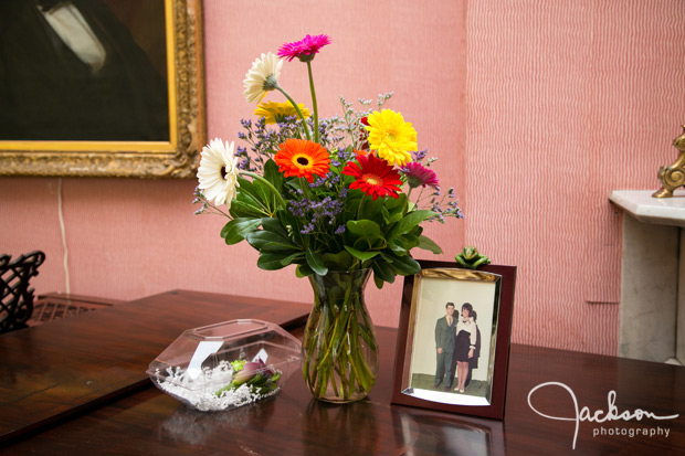 boutonniere and bouquet with picture