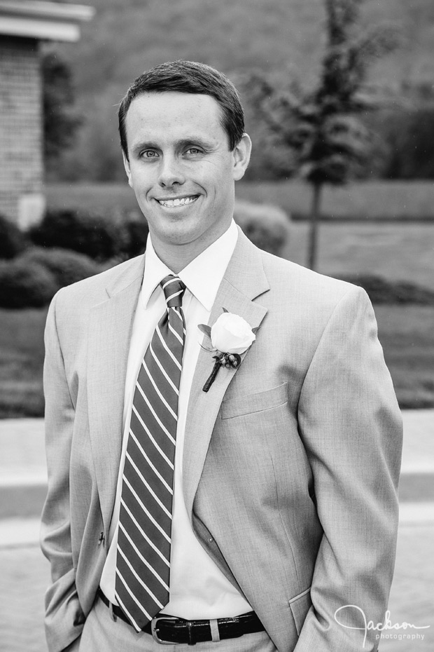 groom in black and white